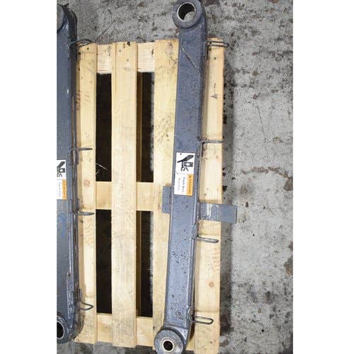 435472 | Boom Link | Lower - RH | John Deere 318D 319D 320D 323D |  | AT397764 | AT377224