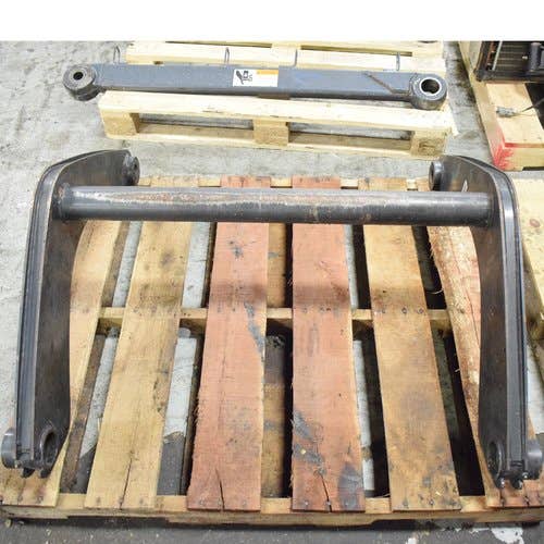 435504 | Boom Link | Upper Assembly | John Deere 318D 319D 320D 323D |  | AT353378