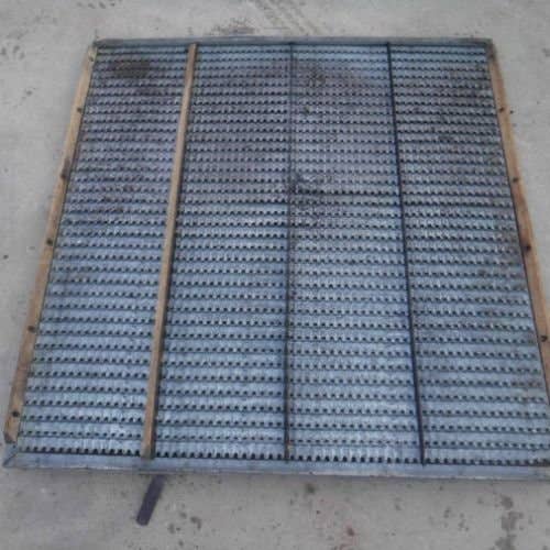 432794 | Bottom Chaffer Sieve | Gleaner F2 F3 |  | 71194582