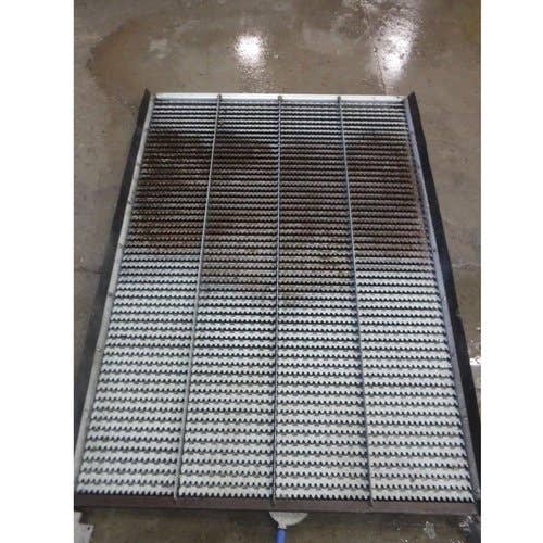 434521 | Bottom Sieve | Adjustable Blunt Finger | Case IH 1644 1666 2144 2166 2344 2366 |  | 1325323C6 | 1325323C5