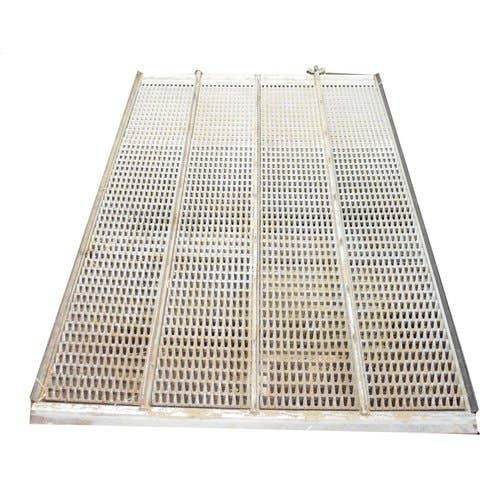 Used Bottom Sieve fits John Deere S660 S670 S680 S690 S650 AXE20450 Used Bottom Sieve fits John Deere S660 S670 S680 S690 S650 AXE20450