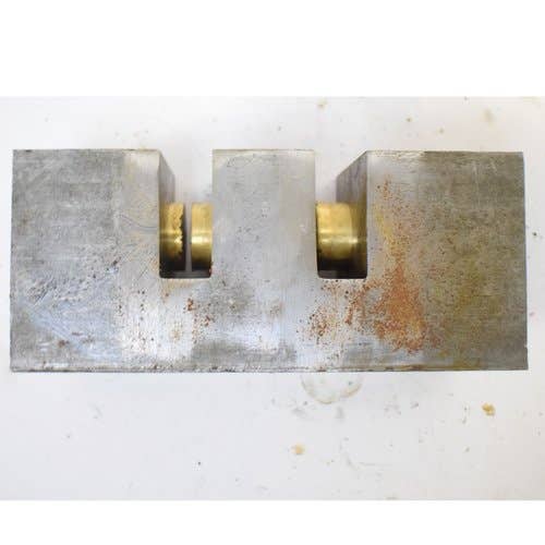 435165 | Brake Block | Bobcat 642 643 742 743 843 943 |  | 6562757