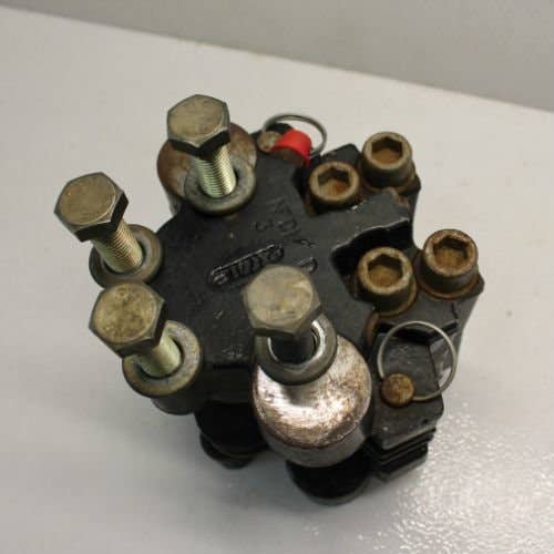 430947 | Brake Caliper Assembly | John Deere 4920 4930 |  | AN206558