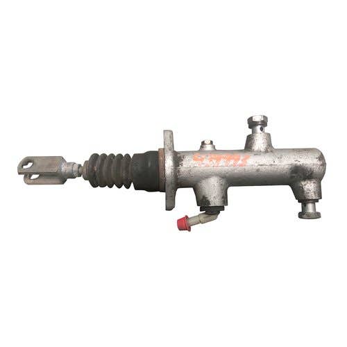 439993 | Brake Master Cylinder | Case IH JX70U JX80U JX90U JX100U MXM120 MXM130 MXM140 MXM155 | New Holland TM115 TM120 TM125 TM130 TM135 TM140 TM150 TM155 TM165 |  | 82018664 | 84558759 | 82018664