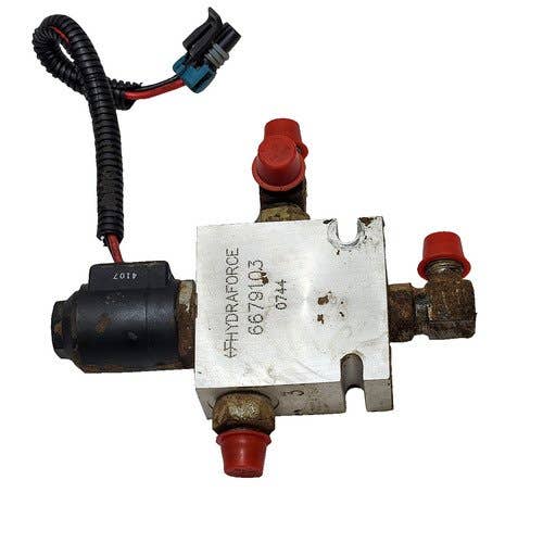 461645 | Brake Valve | Bobcat E14 T110 T140 T180 T190 T200 T250 T300 T320 T550 T590 T630 T750 T770 T870 319 418 864 |  | 7272735 | 6679103