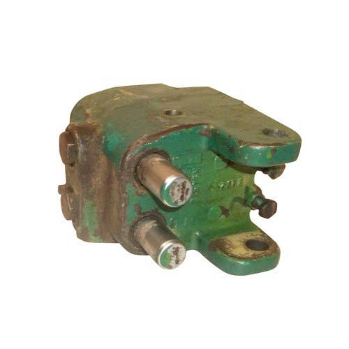 439608 | Brake Valve | John Deere 300 300 401D 401D 820 830 1530 2040 2240 |  | AR53494 | R54979 | R49665
