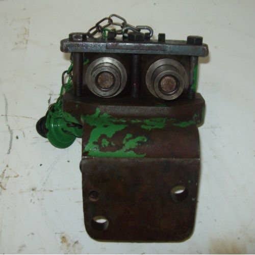 499505 | Break-away Coupler | LH | John Deere 3010 4010 |  | AR30778 | AR30782