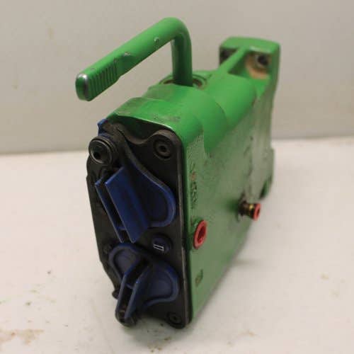 433315 | Breakaway Coupler | Straight | John Deere 7200R 7210R 7215R 7230R 7250R 7260R 7270R 7280R 7290R 7310R 8130 8225R 8230 8230T 8235R 8245R 8260R 8270R 8285R 8295R 8295RT 8310R 8310RT 8320R 8320RT 8330 8330T 8335R 8335RT |  | RE559660 | RE262016