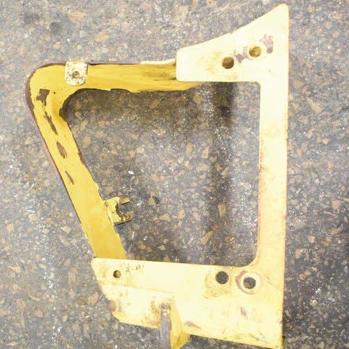435023 | Bumper | LH | New Holland C232 |  | 47704457