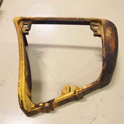 436681 | Bumper | LH | New Holland C238 L225 L228 |  | 84274263