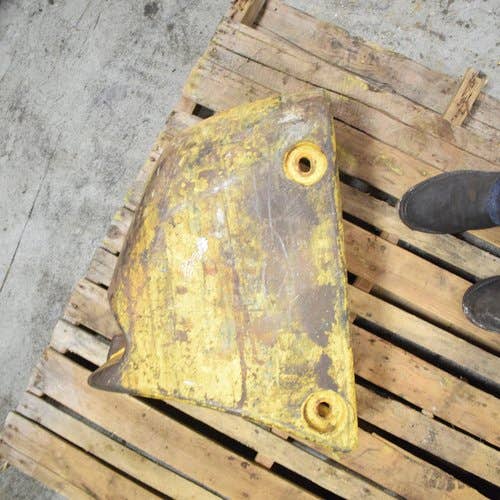 435051 | Bumper | RH | New Holland L225 L228 |  | 84274259