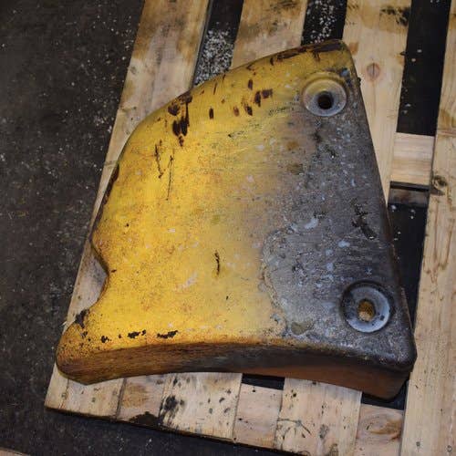 432585 | Bumper | RH | New Holland C227 L220 |  | 84274267