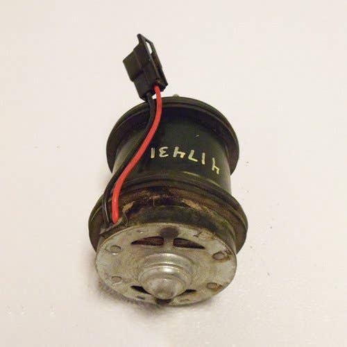 417431 | Cab Blower Motor | John Deere CTS CTS CTSII CTSII 4890 4895 4990 4995 7460 9400 9410 9450 9500 9500 SH 9510 9510 SH 9550 9600 9610 9650 9750 9860 9986 9996 |  | AH128926
