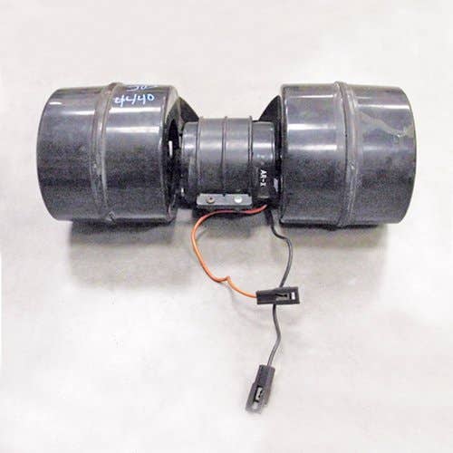 498774 | Cab Fan Motor | John Deere 4000 4020 4030 4040 4230 4240 4320 4430 4440 4620 4630 4640 4840 5020 6030 7020 7520 8430 8630 |  | AR74019