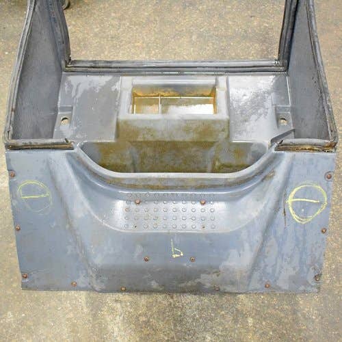 437046 | Cab Floor Liner | John Deere 318D 318E 319D 319E 320D 320E 323D 323E 324E 326D 326E 328D 329D 332D 333D |  | T265687