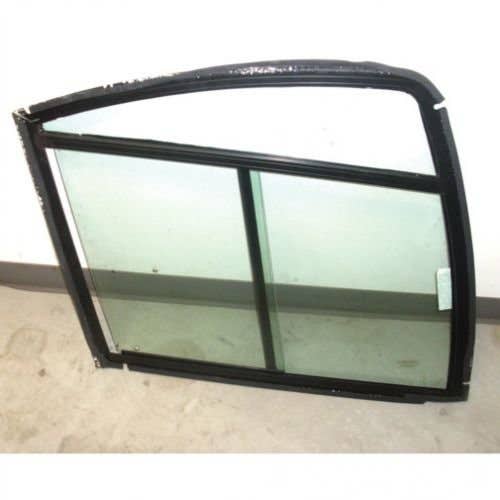 Used Cab Glass - Left Hand fits John Deere CT322 CT332 317 320 325 328 332 240 250 260 270 280 AT315968 KV25601