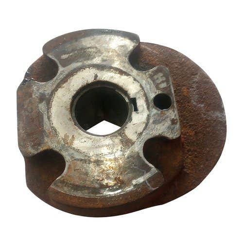 436280 | Cam - Shaker Shaft - Right Hand | Case IH 1640 1644 1660 1666 1670 1680 1682 1688 2144 2166 2188 2344 2366 2388 2577 |  | 1322574C1 | 87318100