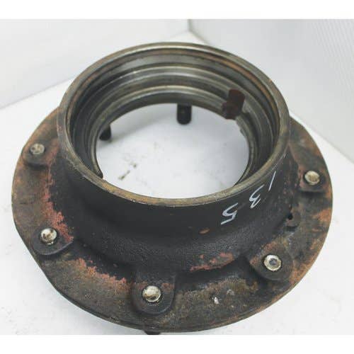 434992 | Carrier Flange Assembly - Carraro | Case IH MX80C MX90C MX100 MX100C MX110 MX120 MX135 |  | 365615A1