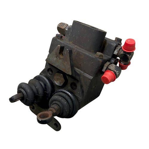 Used Brake Valve fits Case 1270 1370 1570 G101002 A65727 G34992 A64920 Used Brake Valve fits Case 1270 1370 1570 G101002 A65727 G34992 A64920