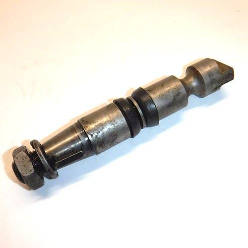 Used Injection Pump Shaft fits John Deere 820 1020 1530 2020 2030 2440 2510 2520 2640 4030 R36538 fits International 656 706 304715R1 fits Case A44710 Used Injection Pump Shaft fits John Deere 820 1020 1530 2020 2030 2440 2510 2520 2640 4030 R36538 fits International 656 706 304715R1 fits Case A44710