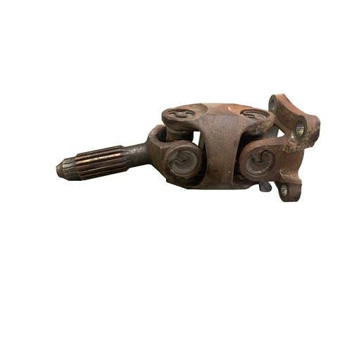 Used U-Joint Assembly fits Case IH 2377 2388 2577 2588 1321056C1 87302539 1321057C1 1321058C1 Used U-Joint Assembly fits Case IH 2377 2388 2577 2588 1321056C1 87302539 1321057C1 1321058C1