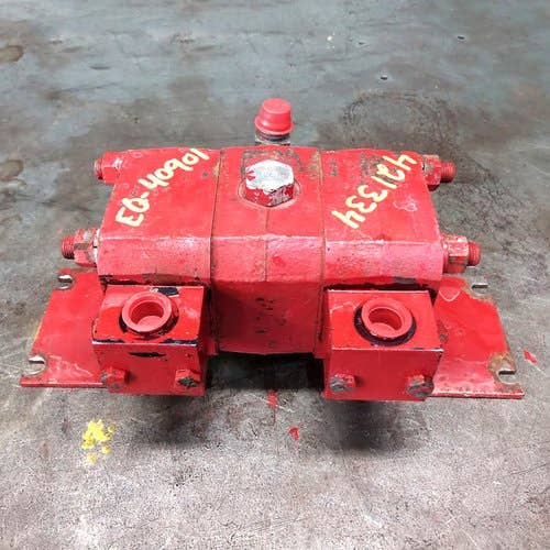421334 | Flow Divider Valve | Case IH 800 900 |  | 142843C93
