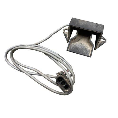 Used Grain Tank Fill Sensor fits Case IH 1640 1644 1660 1666 1680 1688 2144 2166 2344 2366 2377 2388 1987377C1 Used Grain Tank Fill Sensor fits Case IH 1640 1644 1660 1666 1680 1688 2144 2166 2344 2366 2377 2388 1987377C1
