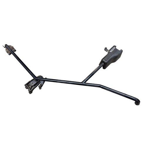 423270 | Door Bracket W/Lock & Latch | Left Hand | Case IH CX50 CX60 CX70 CX80 CX90 CX100 MX80C MX90C MX100 MX100C MX110 MX120 MX135 MX150 MX170 |  | 242079A4 | 87639168 | K303805 | 112330A1
