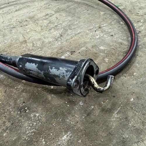 426552 | Remote Valve Cable | Case IH MX150 MX170 |  | 253652A4