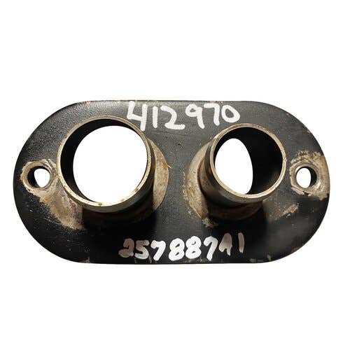 412970 | Charge Pump Base Flange Adapter | Case IH MX180 MX200 MX220 MX240 MX270 |  | 257887A1