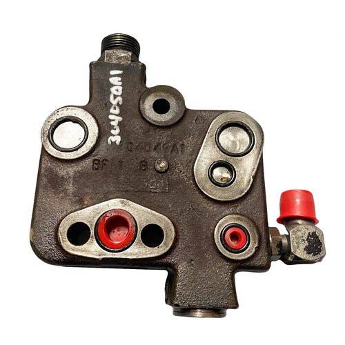 413157 | End Cover W/ Power Beyond Feature | Left Hand | Case IH MX180 MX200 MX220 MX240 MX270 |  | 304050A1, 304049A1