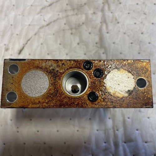 413529 | Proportional Actuator Pilot Valve Head | Case IH Steiger 620 |  | 47643919 | 47434056 | 84139664 | 8173128 | 8447195 | 87577686