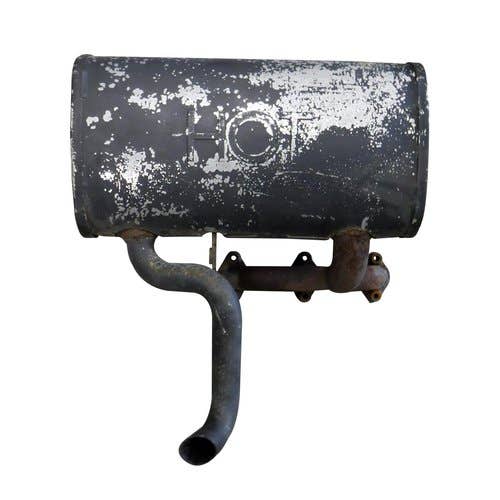 Used Muffler / Exhaust Manifold Assembly fits Case IH D25 D29 DX25 DX29 86549918 fits New Holland TC25 TC25D TC29 TC29D 1530 1630 1725 1925 86549918 Used Muffler / Exhaust Manifold Assembly fits Case IH D25 D29 DX25 DX29 86549918 fits New Holland TC25 TC25D TC29 TC29D 1530 1630 1725 1925 86549918