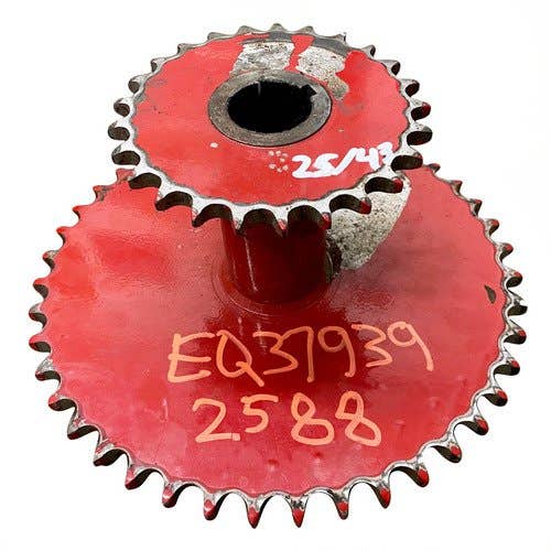 Used Unloader Drive Double Sprocket fits Case IH 2388 2577 2588 87525821 Used Unloader Drive Double Sprocket fits Case IH 2388 2577 2588 87525821