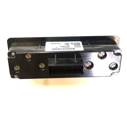 417290 | Air Condittioning Control Panel | Case IH AFX8010 7010 8010 | New Holland CR940 CR960 CR970 CR9060 CR9070 CX860 |  | 90451199  | 87337658