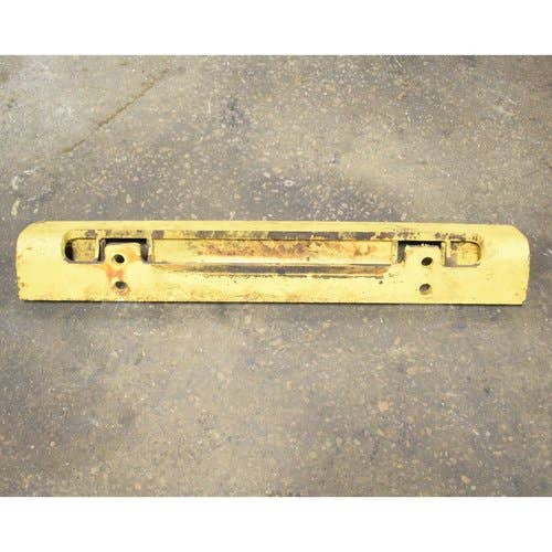 434920 | Center Bumper | New Holland C232 L218 L223 |  | 84382146