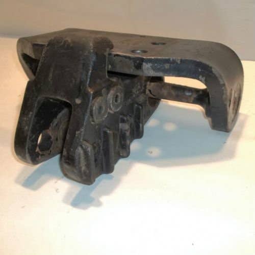 431008 | Center Link Bracket | John Deere 5200 5210 5220 5300 5310 5310N 5320 5320N 5400 5400N 5403 5410 5420 5420N 5500 5500N 5510 5510N 5515 5520 5520N 5605 5615 5705 5715 |  | RE42480