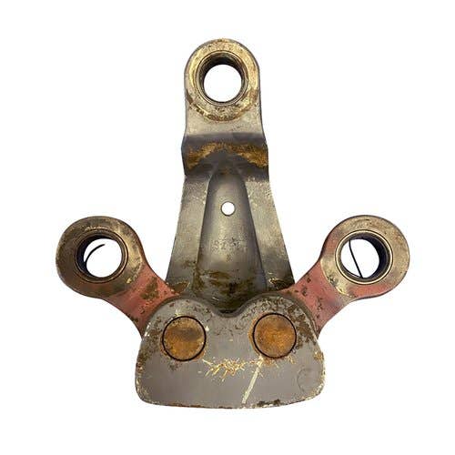 404978 | Center Steering Link W/Arms | New Holland 8670 8670A 8770 8770A 8870 8870A 8970 8970A |  | 9824063 | 9824062