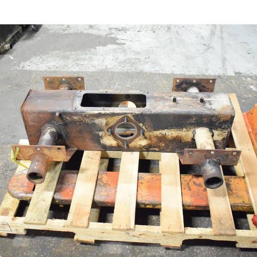 Used Chain Case fits Bobcat 440 443 450 453 463 6706429 Used Chain Case fits Bobcat 440 443 450 453 463 6706429