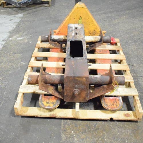 433582 | Chain Case | Bobcat 440 443 450 453 463 |  | 6706429