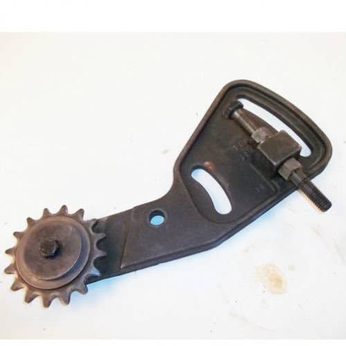 433062 | Chain Tightener Bracket | LH | Case 1500 1526 1530 1530B 1537 1700 1737 1740 |  | T41079