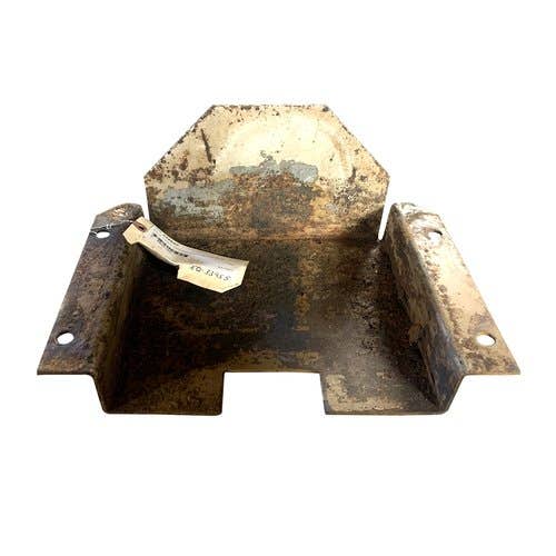 Used Chaincase Cover Lower Frame fits Bobcat 631 642 643 6703916 6564918 Used Chaincase Cover Lower Frame fits Bobcat 631 642 643 6703916 6564918