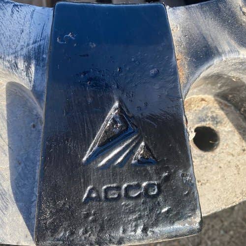 409329 | Wheel Weight | Challenger MT945C MT955B MT955C MT965B MT965C MT975B |  | 511480D1