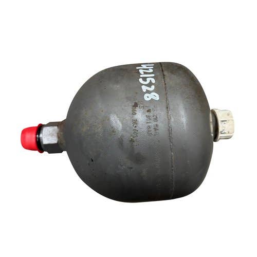 Used Diaphragm Accumulator 1.4L fits Massey Ferguson 7624 Dyna 6 8660 8670 8680 8690 8727 8730 8732 8735 8737 fits Challenger MT675D MT685D 7602660103 Used Diaphragm Accumulator 1.4L fits Massey Ferguson 7624 Dyna 6 8660 8670 8680 8690 8727 8730 8732 8735 8737 fits Challenger MT675D MT685D 7602660103