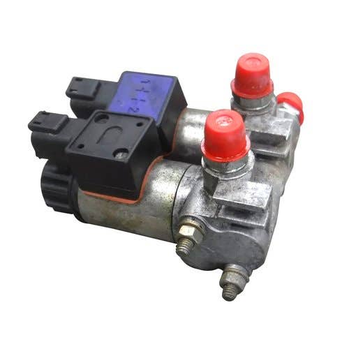 426657 | Valve Block Assembly | CLAAS Jaguar 960 Jaguar 970 Jaguar 980 |  | 0000557320 | 000 055 7320 | 0557320 | 0557321 | 000 055 7321 | 0000557321