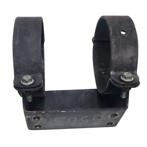 438761 | Clamp | DOC | Case SR175 SV185 | New Holland L218 L220 |  |  47428312 |  47428312