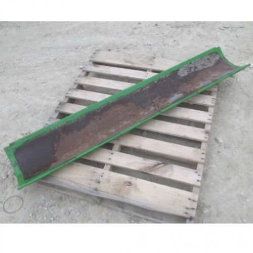 454241 | Clean Grain Door Assembly | John Deere T660 T670 W650 W660 9600 9610 9640 WTS 9650 9660 9660 WTS 9680 WTS |  | AH139386