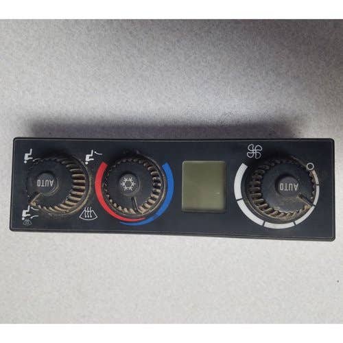 436622 | Climate Control Module | Air Conditioning/Heater Controls | John Deere 8120 8120T 8220 8220T 8320 8320T 8420 8420T 8520 8520T 9120 9220 9320 9320T 9420 9420T 9520 9520T 9620 9620T |  | RE176357