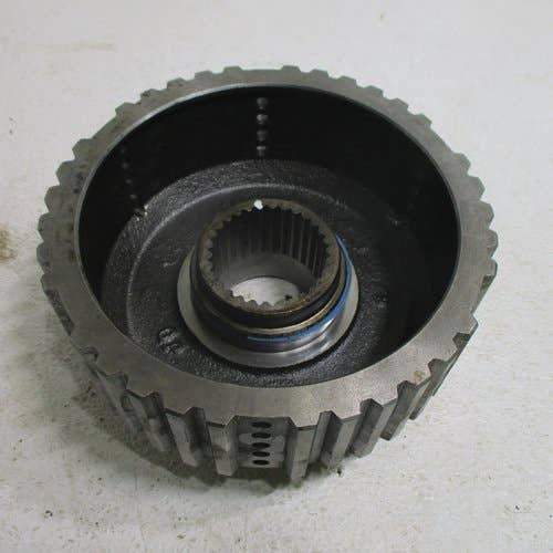 435189 | Clutch Hub | Case IH Magnum 215 Magnum 245 Magnum 255 Magnum 275 Magnum 305 Magnum 335 MX210 MX215 MX230 MX245 MX255 MX275 MX285 MX305 7110 7120 7130 7140 7150 7210 7220 | New Holland T8010 T8020 T8030 T8040 T8050 TG215 TG245 |  | 1342241C1