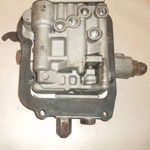 448006 | Clutch Regulating Valve Assembly | John Deere 4040 4040S 4230 4240 4240S 4350 4440 4640 8430 8450 8630 8650 8850 |  | R66623 | AR102797 | R57743 | R73809 | R59597